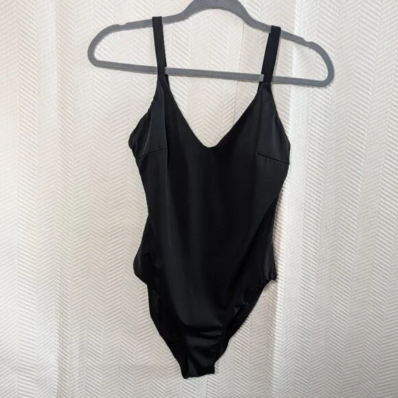 Andie The Marco One Piece Swimsuit Black Size Small Minimalist Vacation Resort - Picture 3 of 10